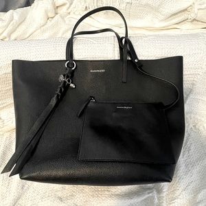 AUTHENTIC Alexander McQueen Women's Skull Leather Shopper Tote w/removable pouch